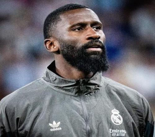 皮特森三分,砍下,赵睿贡献,香港赛马会,赛程安排,赛果查询,马匹资料,比赛分析